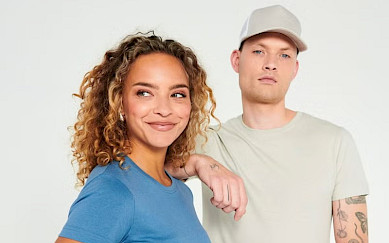 T-paidat ja pikeet arkeen, tapahtumiin kuin edustuskäyttöönkin